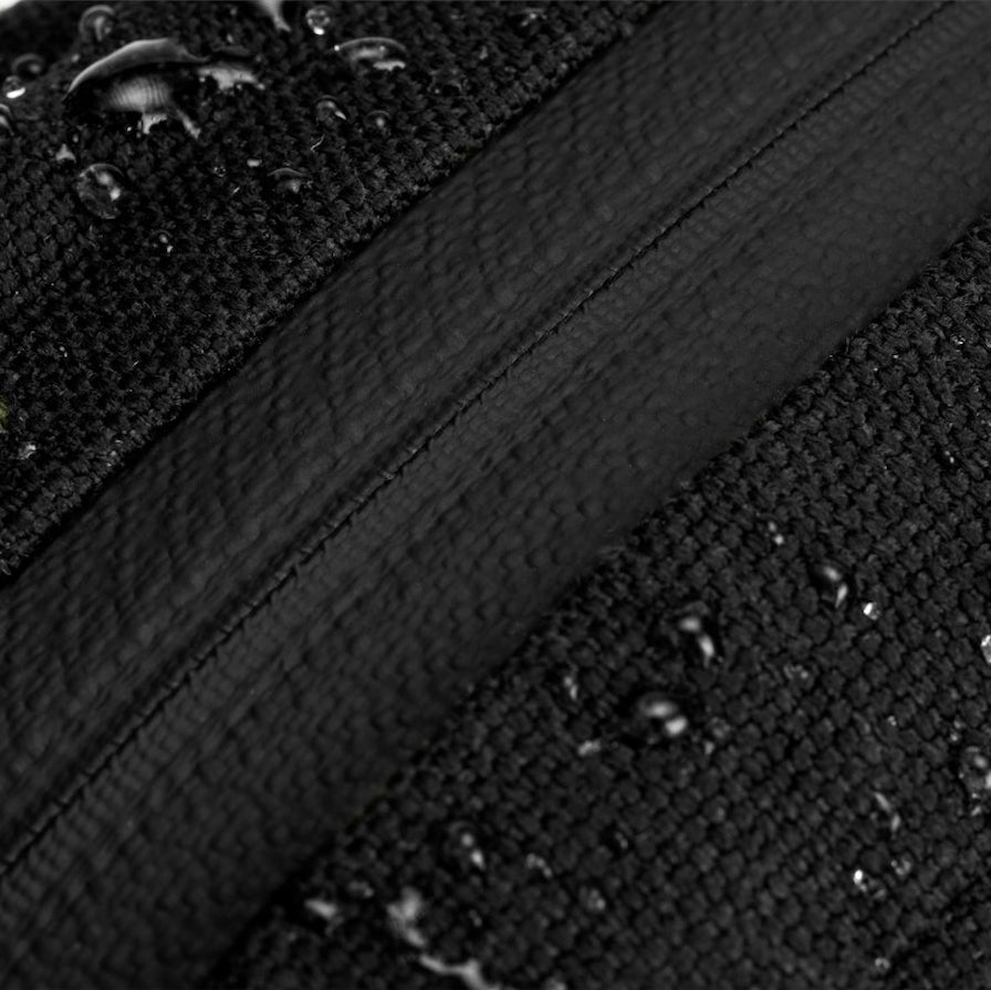 Shoreline Belt Bag 1L - Jet Black - Image 4