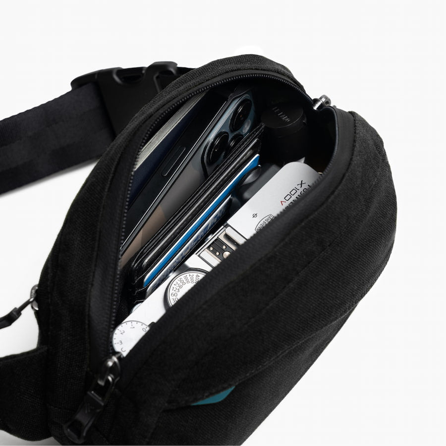 Shoreline Belt Bag 1L - Jet Black - Image 3